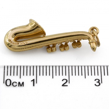 9ct gold Saxophone Pendant